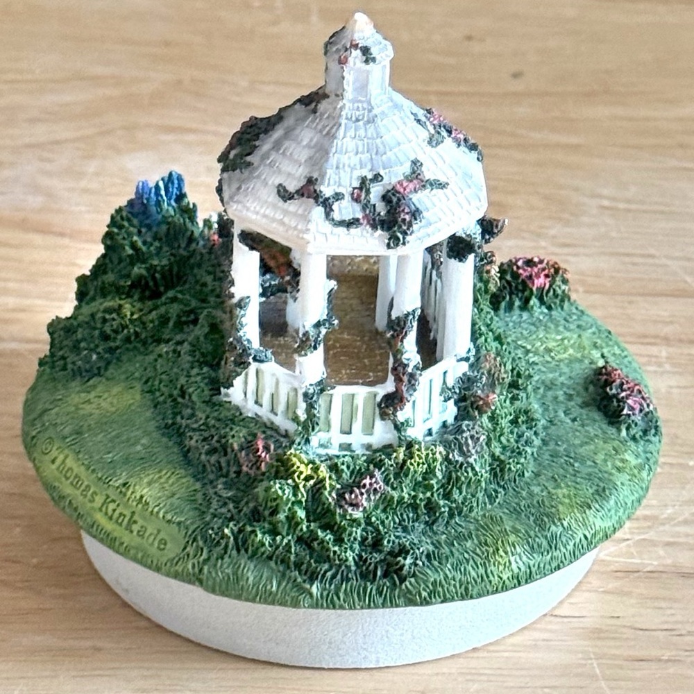 Thomas Kinkade The Hidden Gazebo Painter of Light Candle Topper #9808 VTG 2002 - Picture 3 of 11